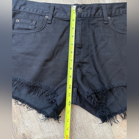 Rag & Bone Black Studded Distressed Cut off Shorts Size 31 - Picture 7 of 9